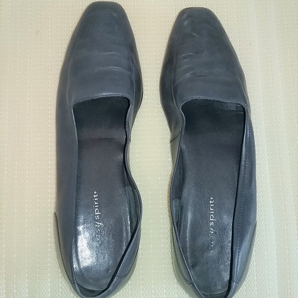 Easy Spirit leather loafers